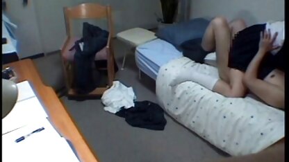 Seks w pokoju sex ciasna